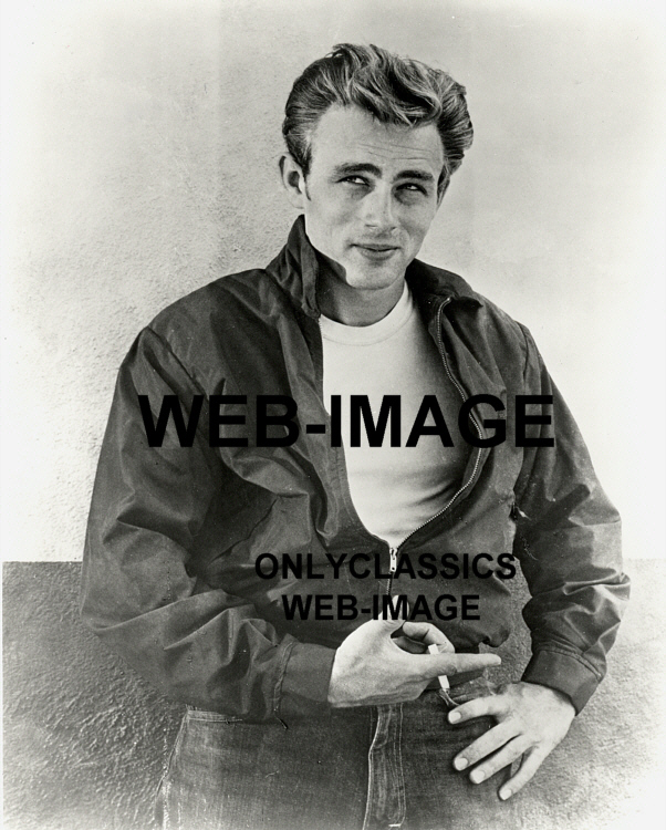 COOL SEXY HUNK JAMES DEAN WITH CIGARETTE CLASSIC ICONIC POSE PHOTO