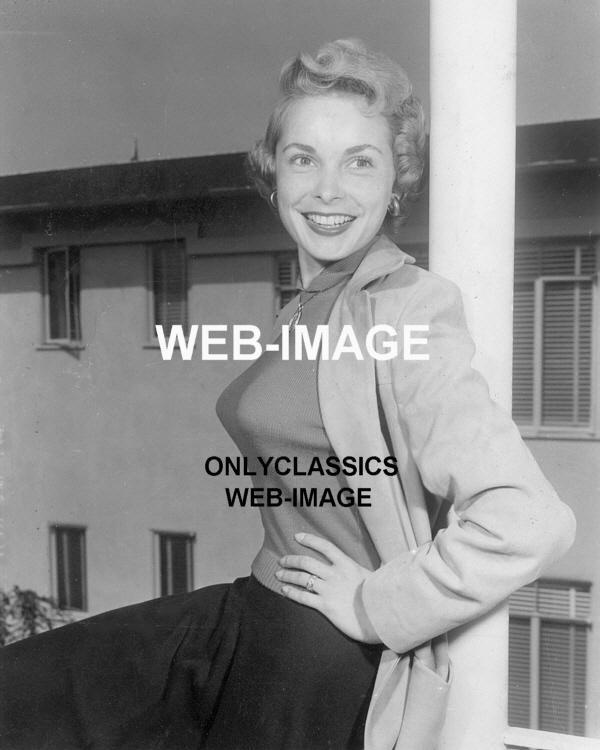 ... janet leigh in tight sweate...
