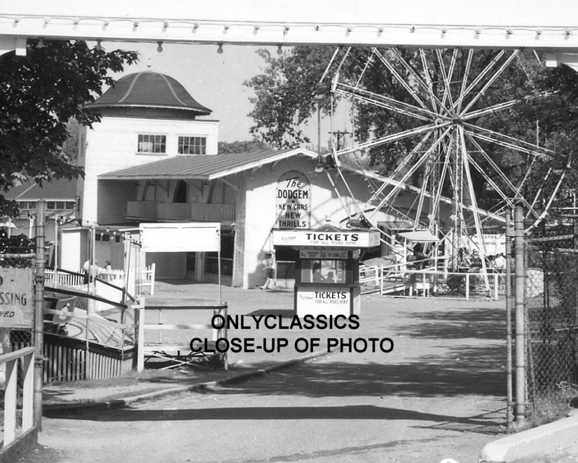 1950 EXCELSIOR AMUSEMENT PARK ENTRANCE ON LAKE MN PHOTO